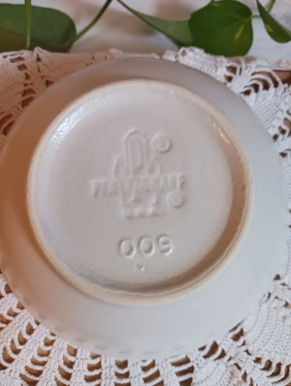 Pfaltzgraff Vintage Yorktowne Design Set Of 2 Bowls Cottagecore Stoneware